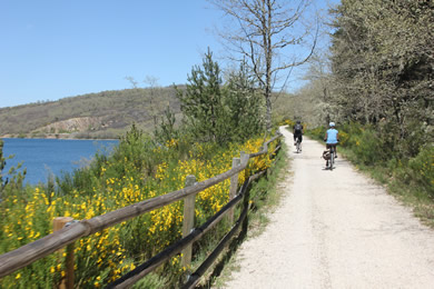 via verde de la demanda and cyclists